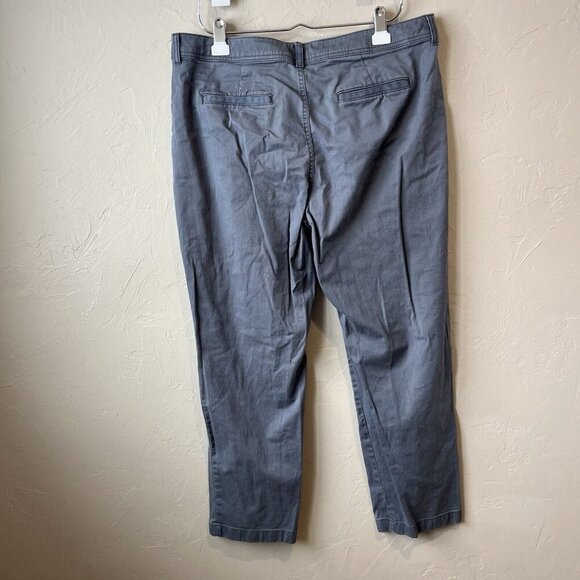 LL Bean Khaki Pants Women's Size 14 Petite‎ Classic Fit Blue Flat Front Loose - Picture 6 of 7